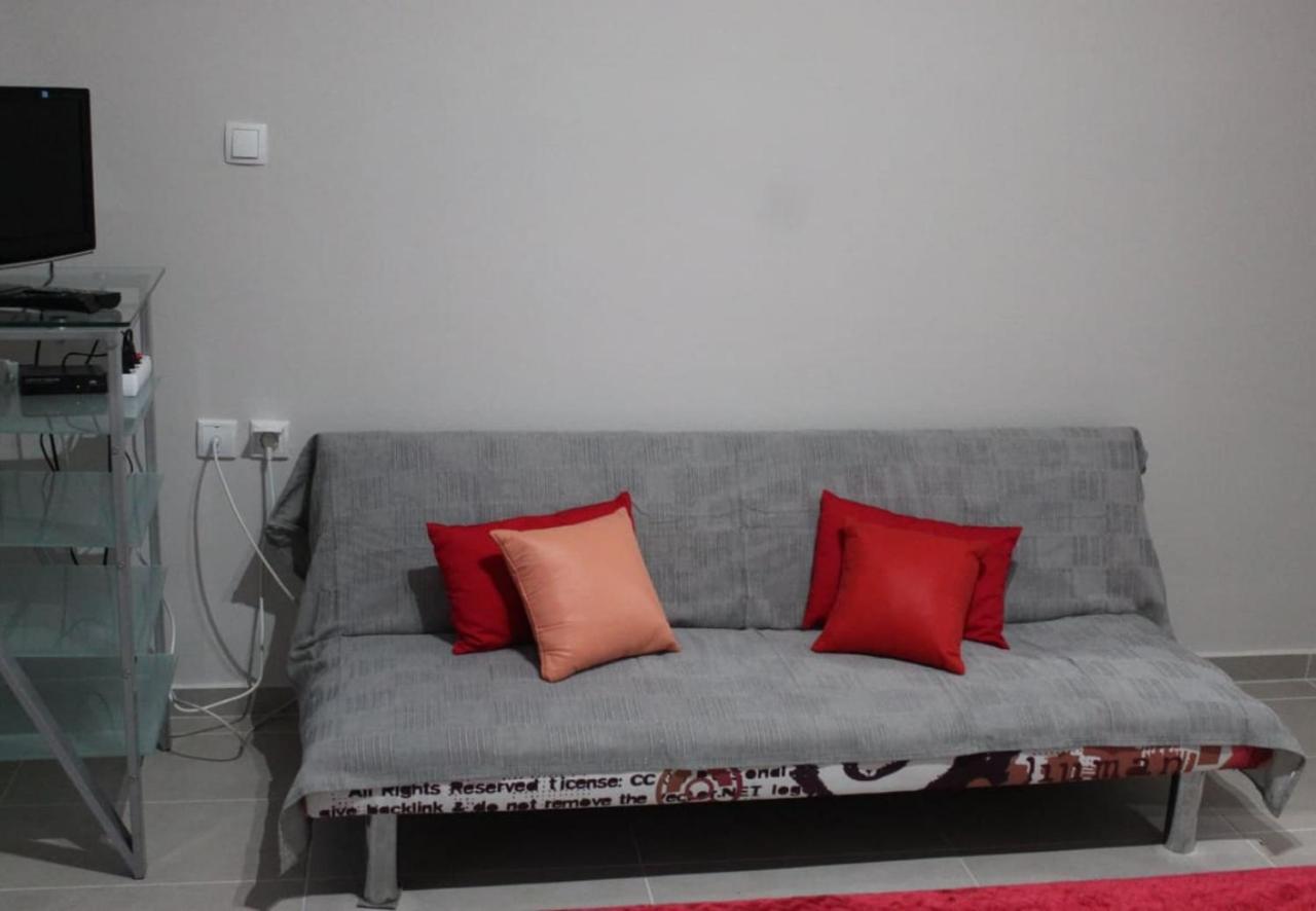 Zoe Apartments Tolo Luaran gambar
