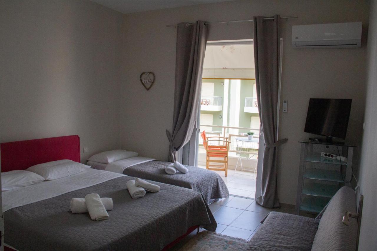 Zoe Apartments Tolo Luaran gambar