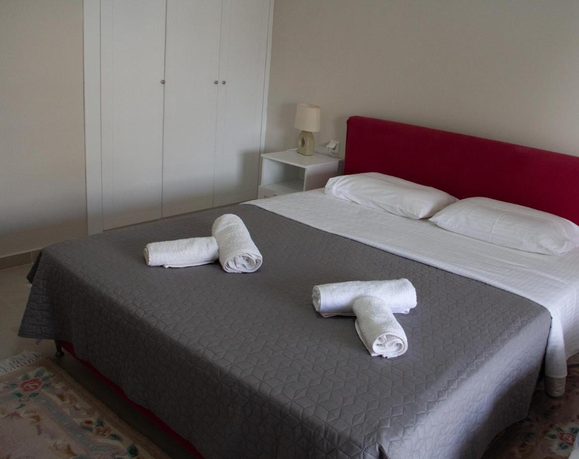 Zoe Apartments Tolo Luaran gambar